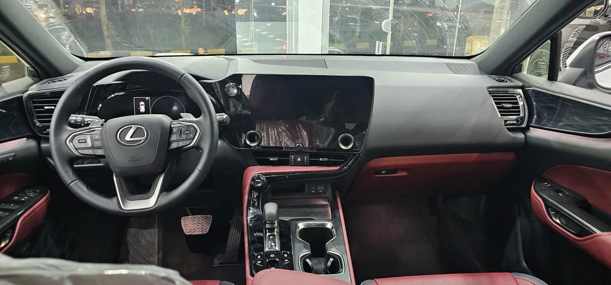 لکسوس NX350 مدل 2025 - تصویر 3